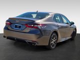 Used 2022 Toyota Camry SE image 4