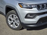 New 2025 Jeep Compass Latitude image 3