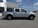 Used 2015 Nissan Frontier SV image 2