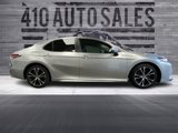 Used 2018 Toyota Camry SE image 2
