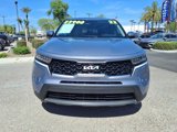 Used 2022 Kia Sorento LX image 2
