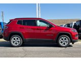 New 2025 Jeep Compass Latitude image 2