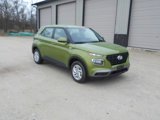 Used 2023 Hyundai Venue SE image 3