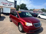 Used 2014 Chrysler Town & Country Touring-L image 3