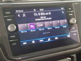 Used 2022 Volkswagen Tiguan SE w/ Panoramic Sunroof Package image 3