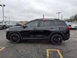 Used 2022 GMC Terrain SLE w/ Driver Convenience Package image 4