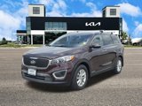 Used 2016 Kia Sorento LX w/ LX Convenience Package image 4
