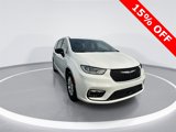 New 2025 Chrysler Pacifica Select image 2