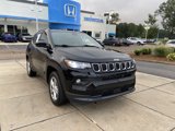 Used 2024 Jeep Compass Latitude image 2