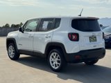 Used 2023 Jeep Renegade Latitude image 4