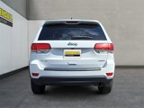 Used 2020 Jeep Grand Cherokee Laredo image 4