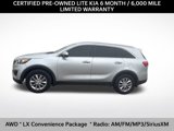 Used 2017 Kia Sorento LX w/ LX Convenience Package image 3