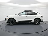 Certified 2025 Porsche Macan image 2
