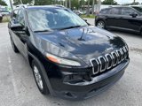 Used 2015 Jeep Cherokee Latitude w/ Comfort/Convenience Group image 2