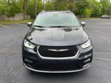 Certified 2021 Chrysler Pacifica Limited image 2