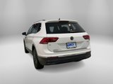 Used 2022 Volkswagen Tiguan SE image 2