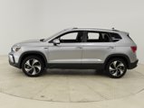 Used 2024 Volkswagen Taos SE image 4