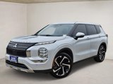 Used 2023 Mitsubishi Outlander SE image 1