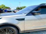 Used 2018 Land Rover Discovery HSE image 2