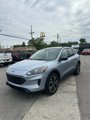 Used 2022 Ford Escape SE w/ SE Sport Appearance Package image 3