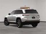New 2025 Jeep Grand Cherokee Altitude image 4