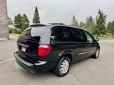 Used 2006 Chrysler Town & Country Touring image 5