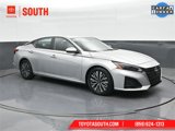 Used 2023 Nissan Altima 2.5 SV image 4