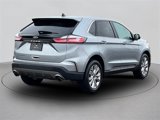 Used 2022 Ford Edge Titanium image 4