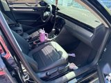 Used 2022 Volkswagen Passat 2.0T SE image 3