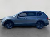 Certified 2022 Volkswagen Tiguan SE image 2