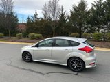 Used 2015 Ford Focus SE w/ SE Sport Package image 4