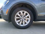 Used 2018 Volkswagen Tiguan S image 5