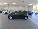 Used 2015 Chevrolet Sonic LT image 2