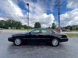 Used 2003 Lincoln Town Car Signature image 4