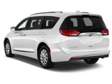 Used 2017 Chrysler Pacifica Touring-L Plus w/ Advanced Safetytec Group image 2