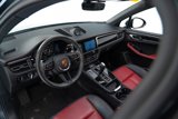 Certified 2022 Porsche Macan image 4