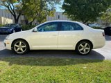 Used 2010 Volkswagen Jetta TDI image 6