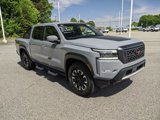 Used 2022 Nissan Frontier Pro-X image 2