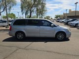 Used 2014 Chrysler Town & Country S image 4