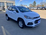 Used 2019 Chevrolet Trax LT w/ LT Convenience Package image 4