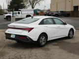 New 2024 Hyundai Elantra SE image 3