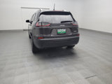 Used 2019 Jeep Cherokee Latitude Plus image 6