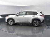 Used 2021 Nissan Rogue SV image 3