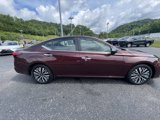 Used 2024 Nissan Altima 2.5 SV image 2