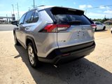 Used 2021 Toyota RAV4 XLE Premium image 4