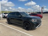 Used 2021 Volkswagen Atlas SE image 2