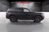 Certified 2023 Jeep Grand Cherokee Limited image 2