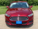 Used 2015 Ford Fusion SE image 2