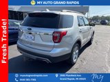 Used 2016 Ford Explorer XLT w/ Equipment Group 202A image 3