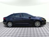 Used 2022 Toyota Corolla LE image 3